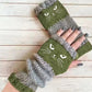 🎉Christmas Sale - 50% OFF🔥Women's Knitted Fingerless Gloves with Cute Cat Pattern